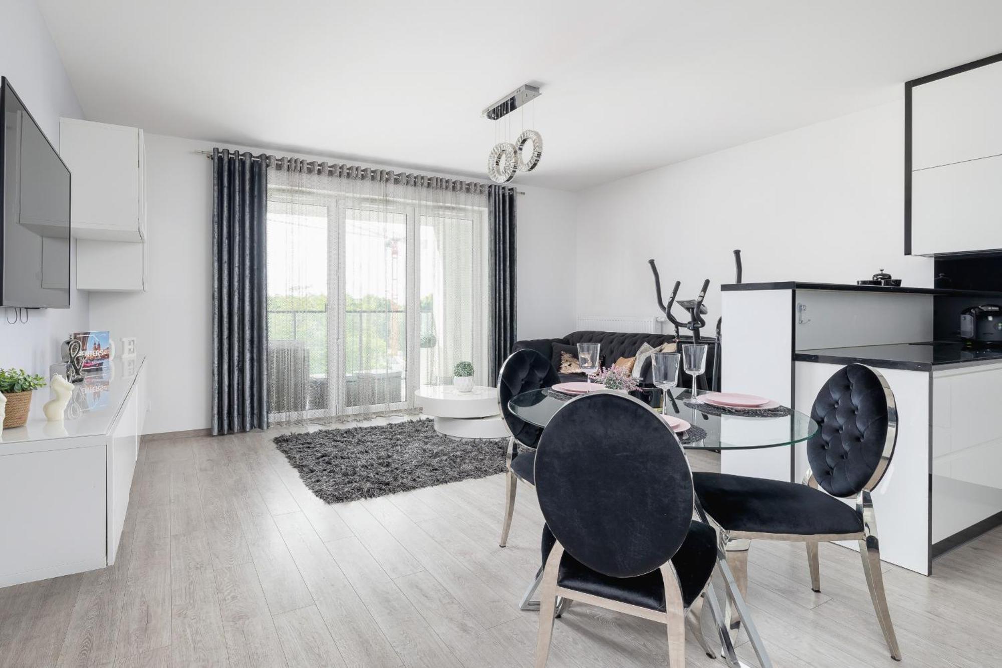 Cracow Pradnik Spacious & Family Apartment With 3 Bedroom By Renters Prestige คราคูฟ ภายนอก รูปภาพ